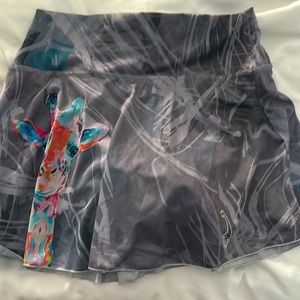 Cute tennis/athletic skirt like new!!